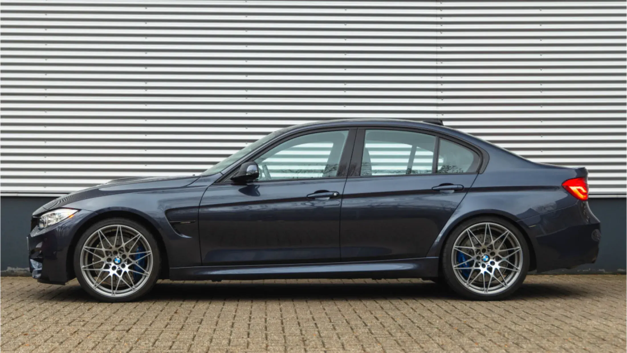 BMW M3 30 Jahre Edition BMW Individual Macao Blue metallic F80