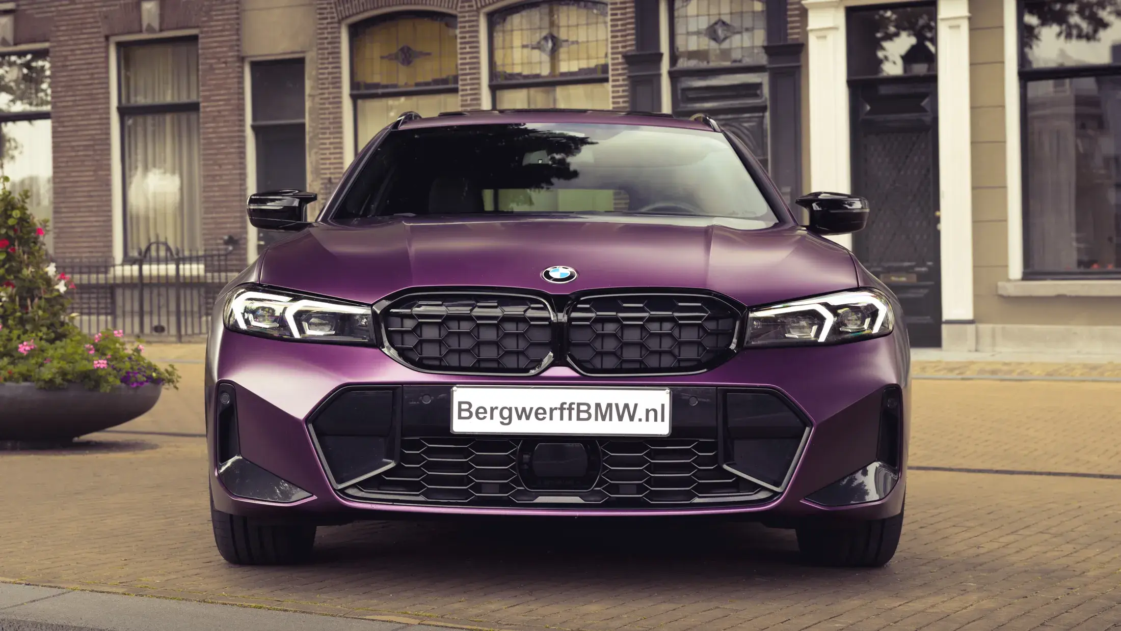 BMW M340i Touring Individual Frozen Purple metallic G21 LCI 