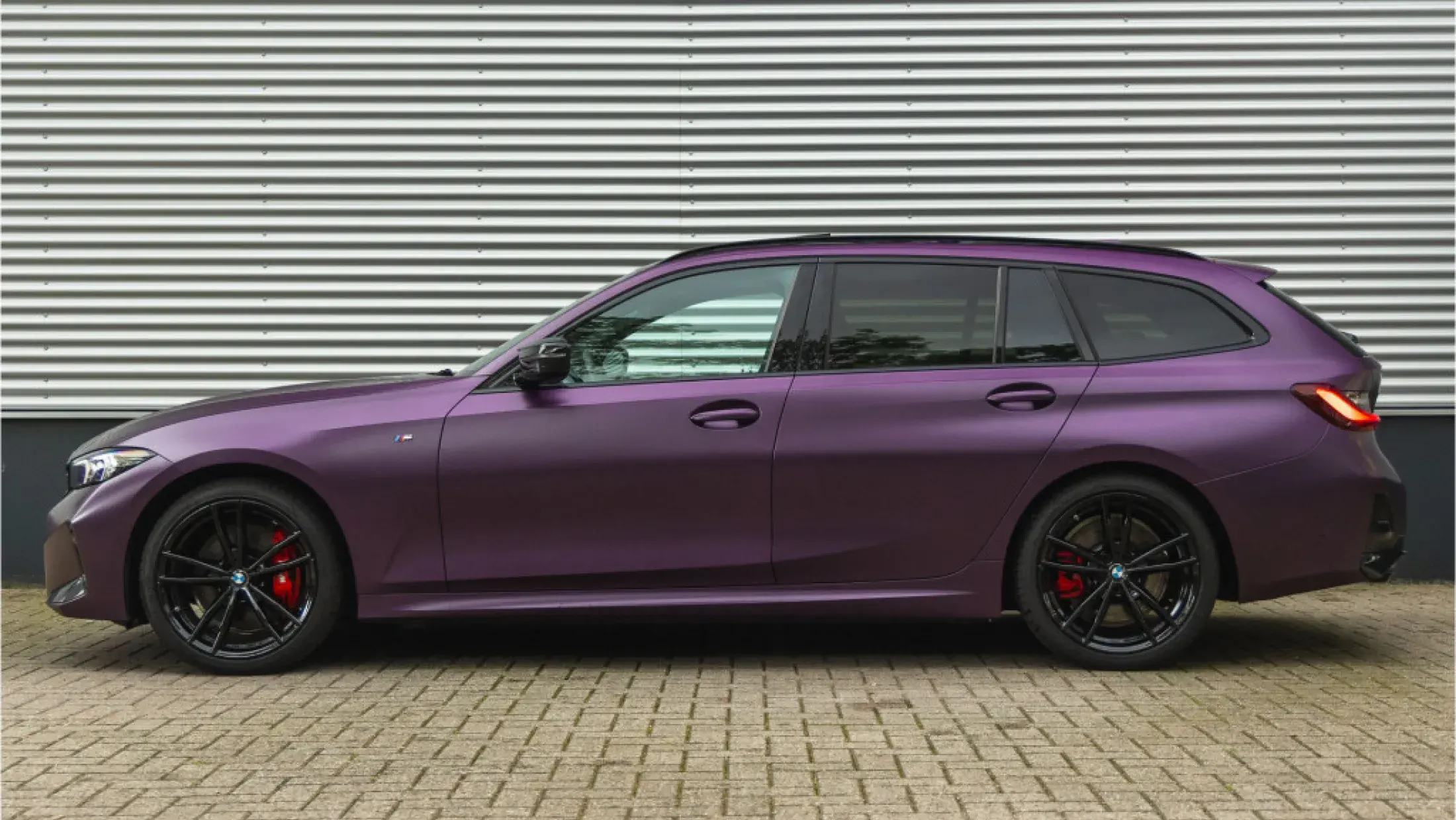 BMW M340i Touring Individual Frozen Purple metallic G21 LCI 