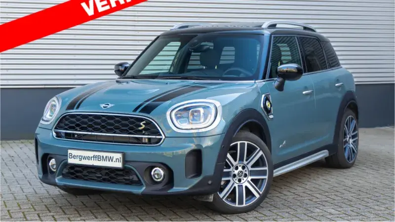 MINI Countryman Cooper SE MINI Yours Leer Lounge Carbon Black Sage Groen Metallic