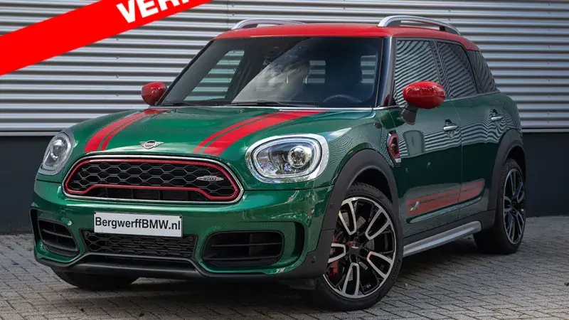 MINI Countryman John Cooper Works ALL4 Britisch Racing green MINI Yours Leer Lounge Carbon Black