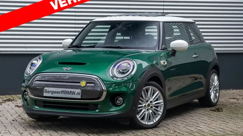 MINI Electric Britisch Racing Green Mini Yours leder F56 Hatchback Bergwerff