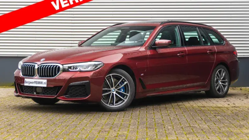 BMW 530e Touring Aventurinrot II Metallic G31 LCI Exklusivleder Nappa Schwarz plugin hybride